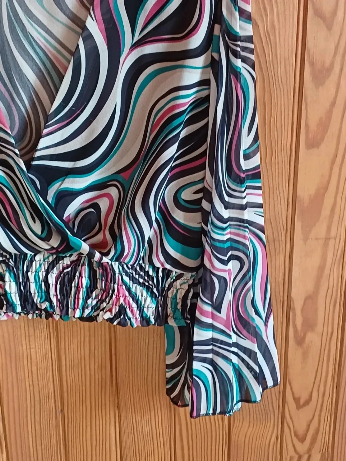Italian style smocked fluid top – photo 3